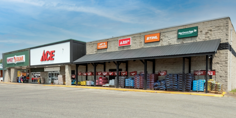 Image of the Ace Hardware - Antigo store.
